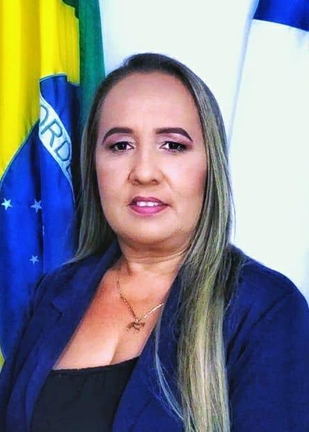 VEREADORA WEDLA MEDEIROS SOLICITA A RECUPERAÇÃO E MANUTENÇÃO COM CASCALHO DA ESTRADA VICINAL 
PA - ASSENTAMENTO BREJÃO