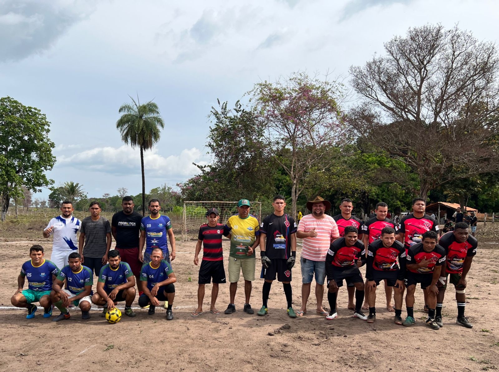 VEREADORES PRESTIGIAM 1ºCAMPEONATO SOCIETY DA REGIÃO DA INHUMAS