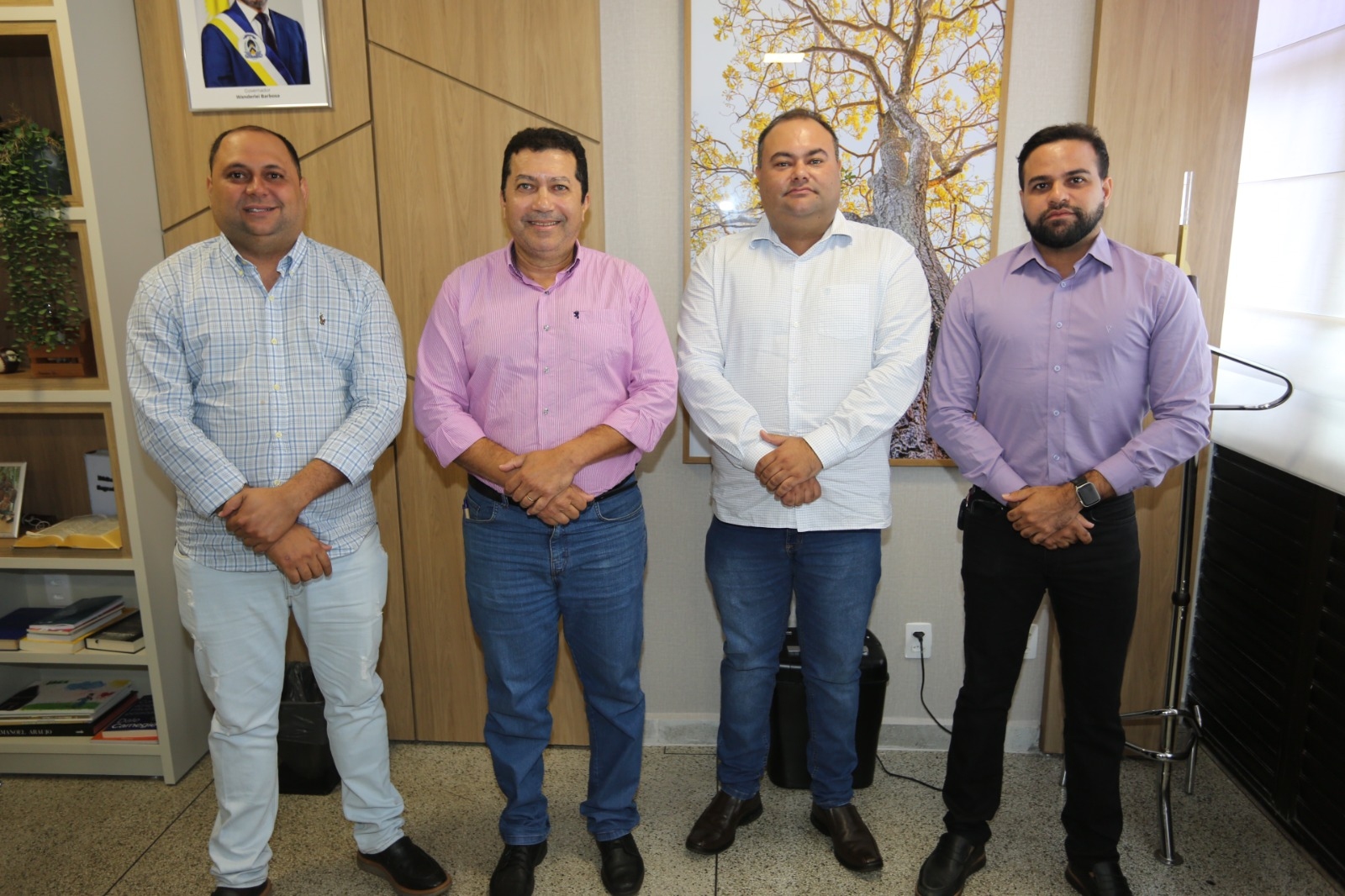 PRESIDENTE JADSON AIRES ESTEVE EM PALMAS EM BUSCA DE RECURSOS E BENEFÍCIOS PARA O MUNICÍPIO
